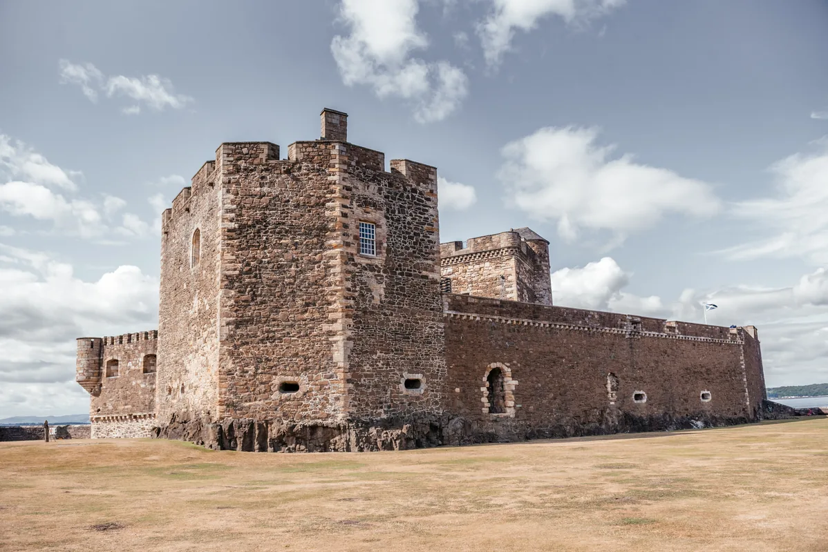 Outlander filming locations guide article card image