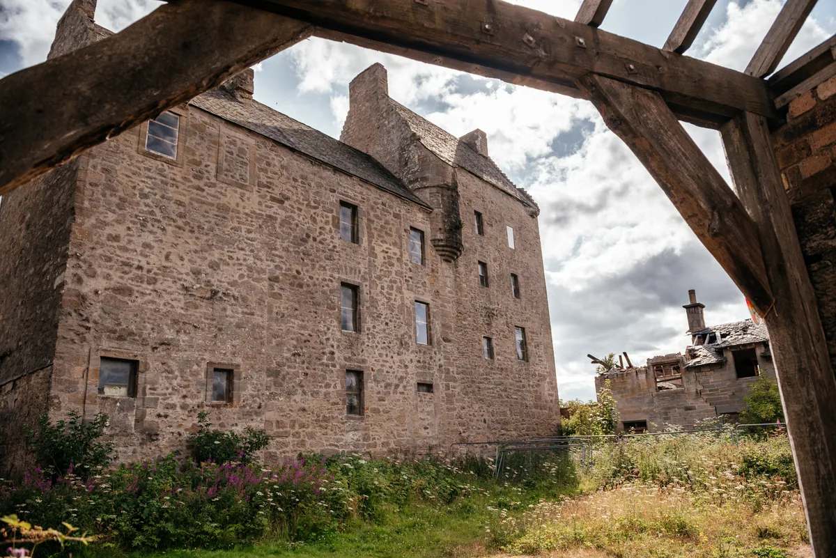 Midhope Castle — Lallybroch, the Fraser family home in Outlander